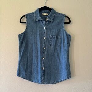 G.H. Bass & Co. Blue Sleeveless Button-Down Shirt
